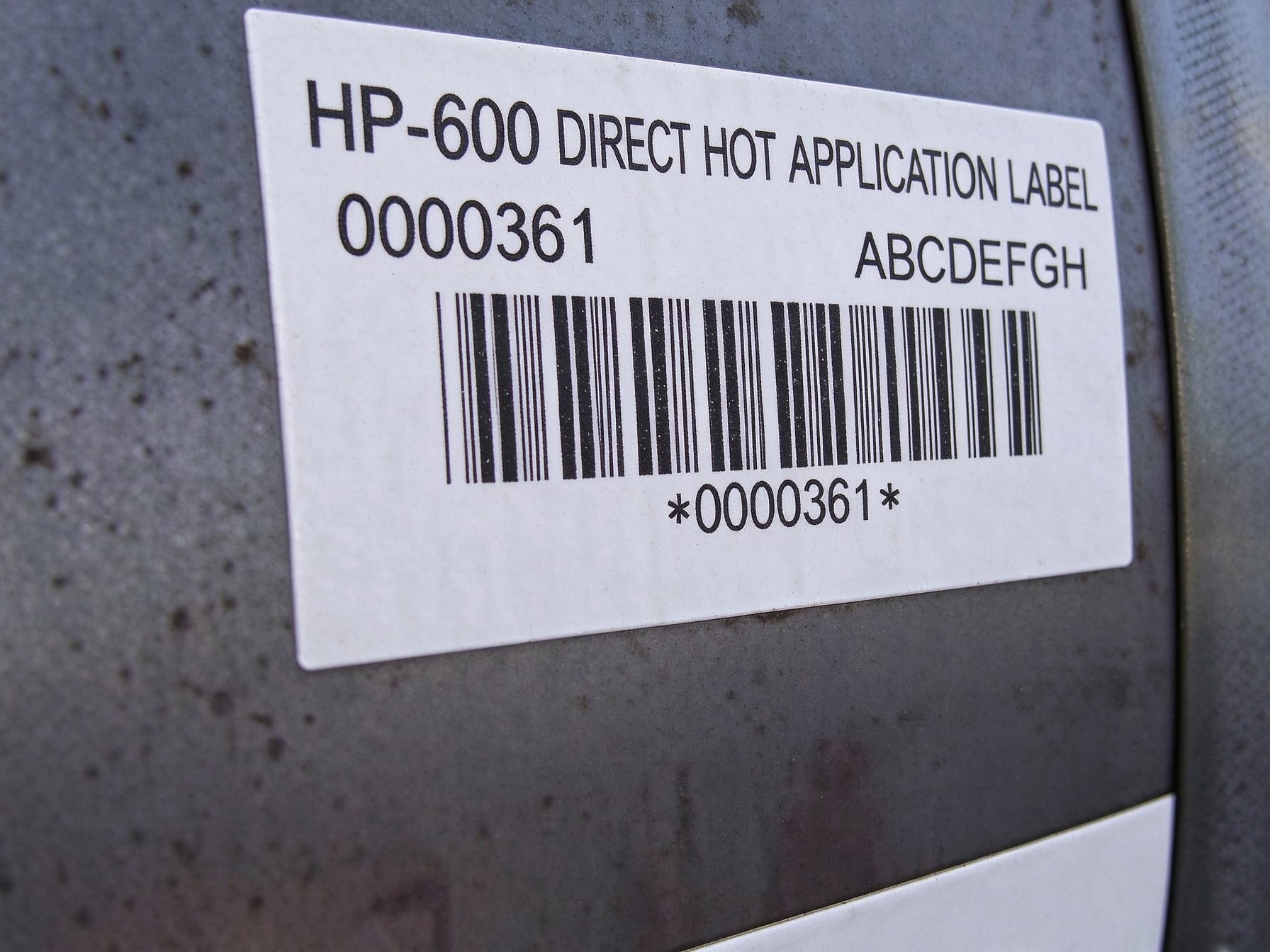 HP-600 — Heat-Resistant Label for Metal Products (300–600 °C)