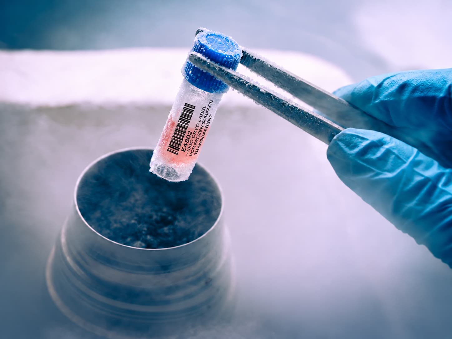 E-4802 — Transparent PO Cryovial Label (−196 °C LN₂ Storage, apply at −80 °C)
